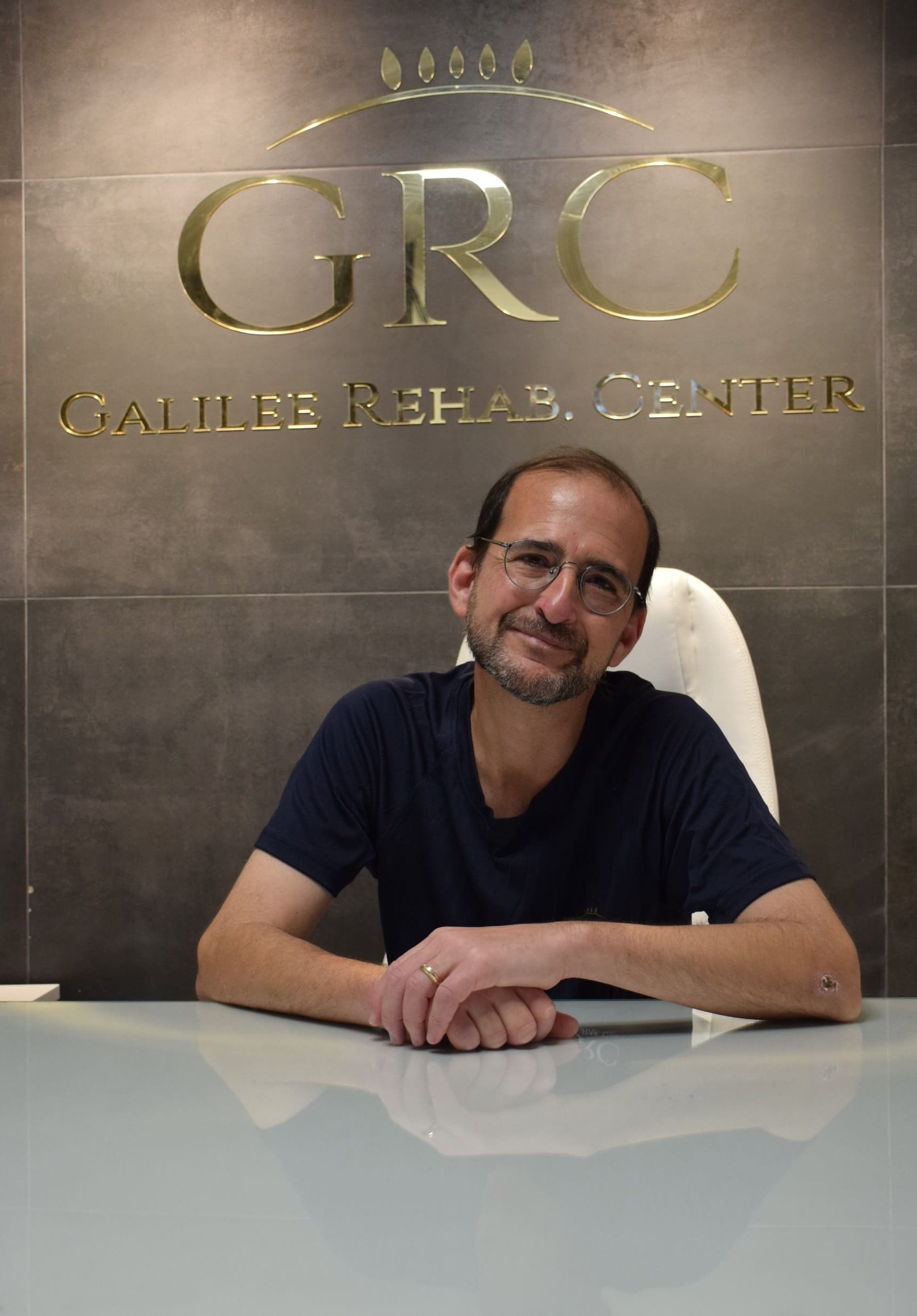 צבי לנדאו - מטפל פסיכוסוציאלי